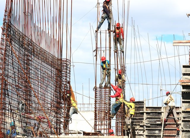 struggling-to-find-construction-workers-for-your-project-here-are-some-solutions